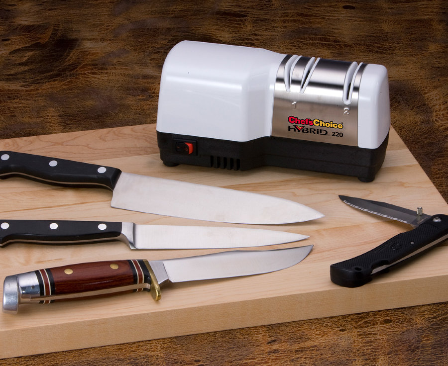 Рейтинг электрических ножеточек: как выбрать инструмент, который освобождает мужчину от обязанностей по дому