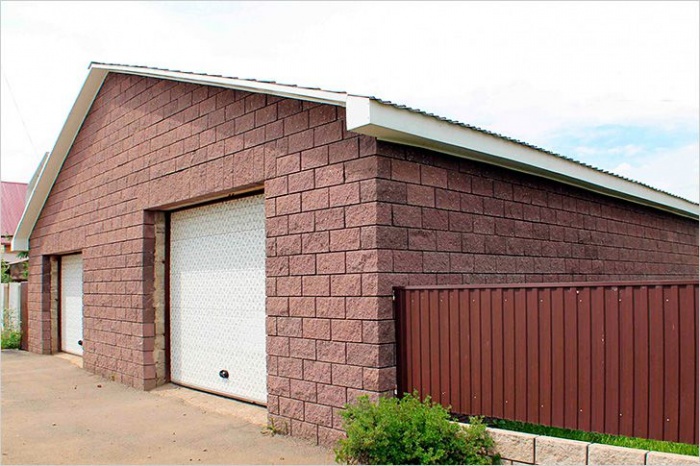Какие блоки лучше использовать при строительстве гаража: характеристики