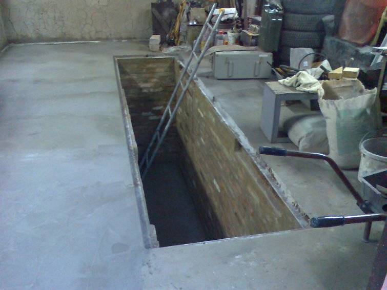 Как сделать смотровую яму в гараже