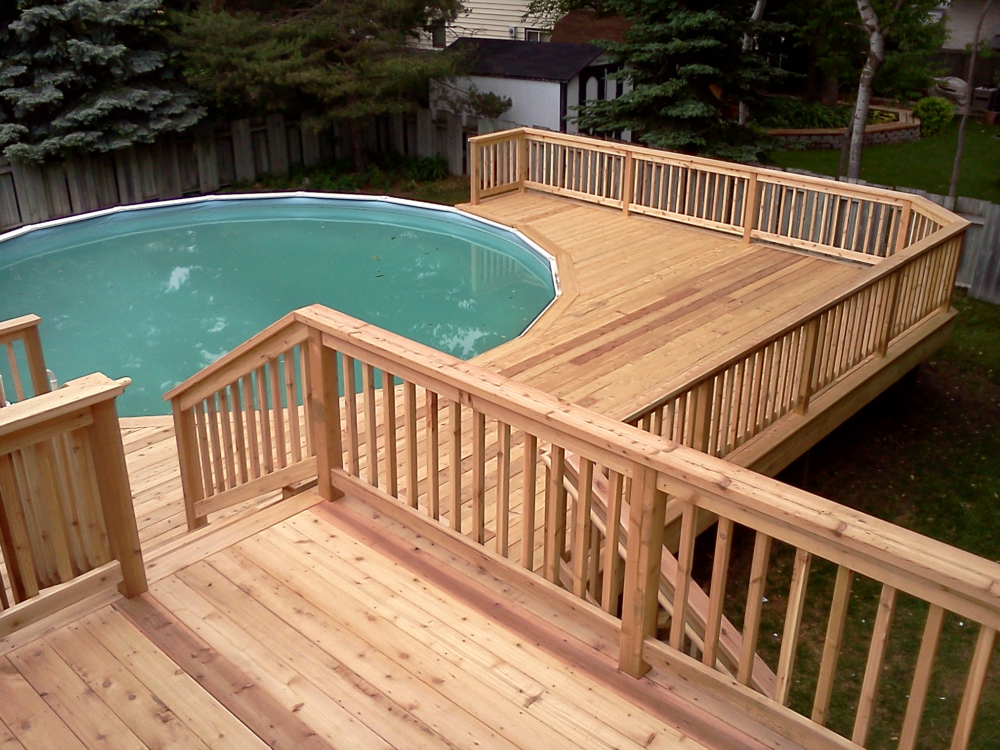 Деревянная терраса вокруг бассейна: проект деревянной террасы, подготовительные этапы и укладки своими руками