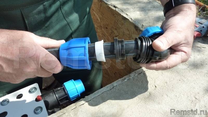 Как соединять пластиковый водопровод
