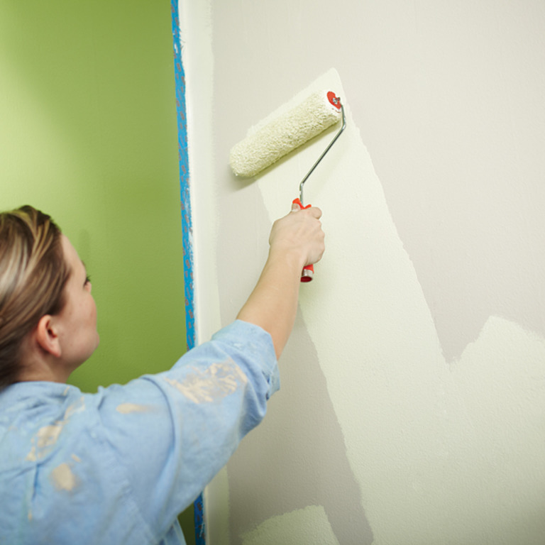 Как подготовить стены под покраску после снятия обоев