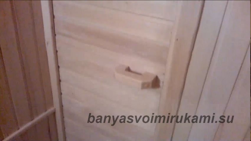 Как самостоятельно установить дверь для бани