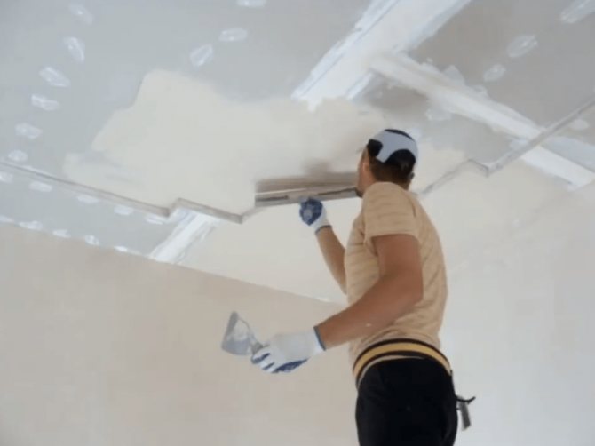 Как правильно зашпаклевать потолок своими руками