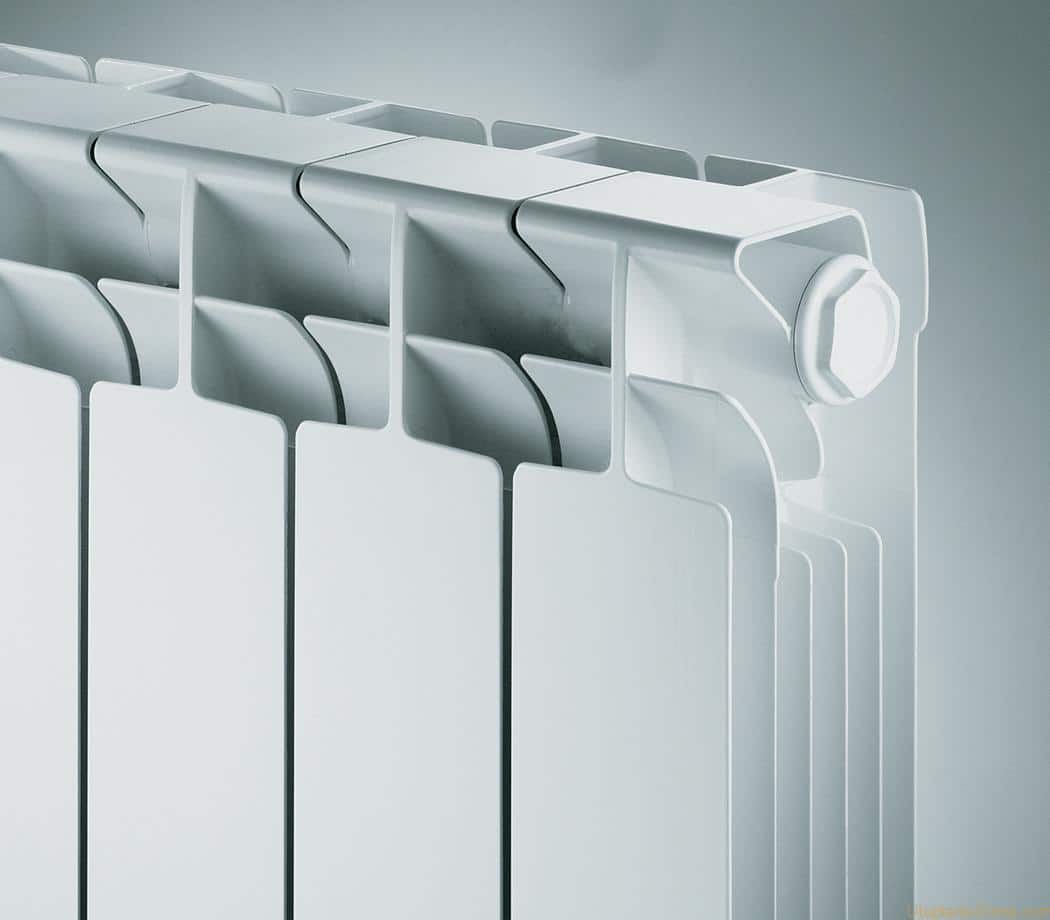 Использование узких, низких и компактных радиаторов отопления