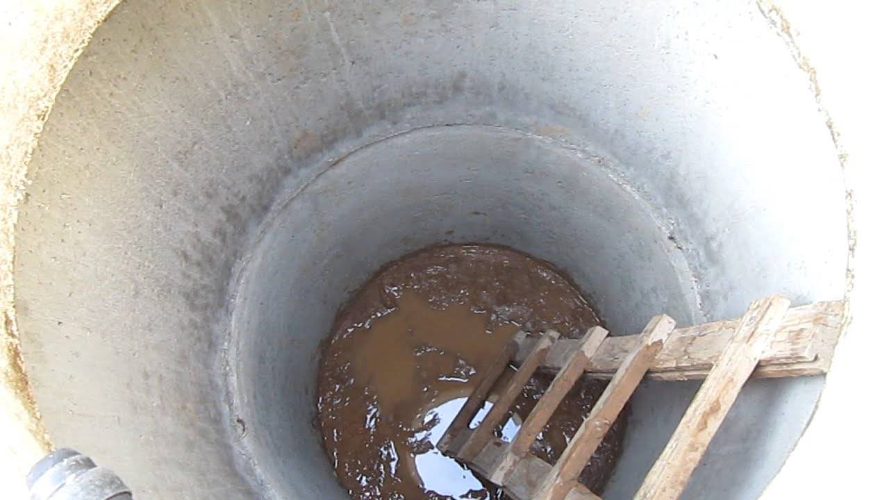 Что делать если не уходит вода из выгребной ямы