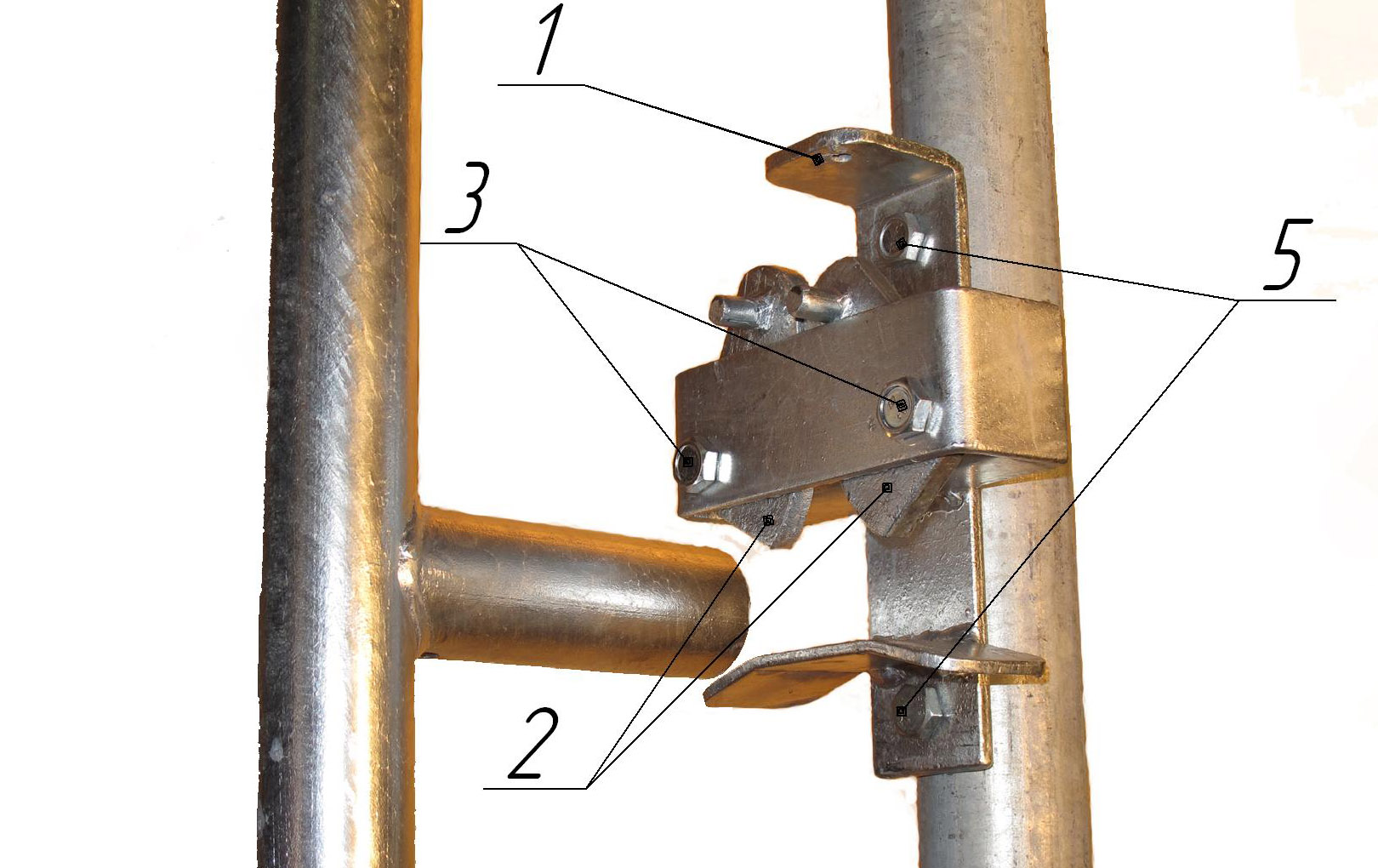 Фиксатор калитки двусторонний к стойке ø76 мм