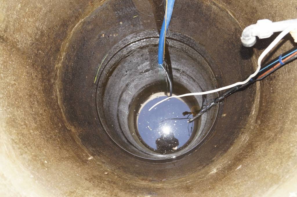 В каких ситуациях может понадобиться обеззараживание воды в колодце и как это сделать