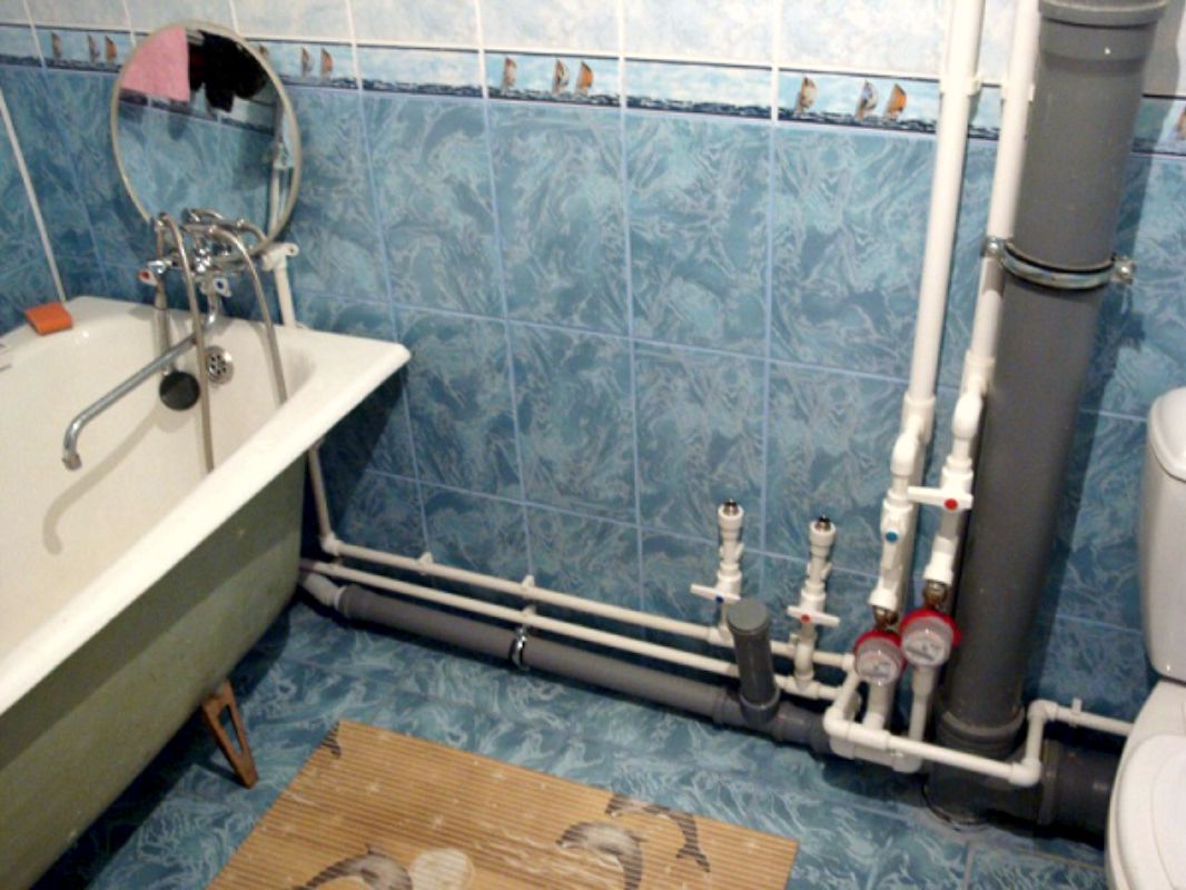 Правила сокрытия канализационных труб в ванной