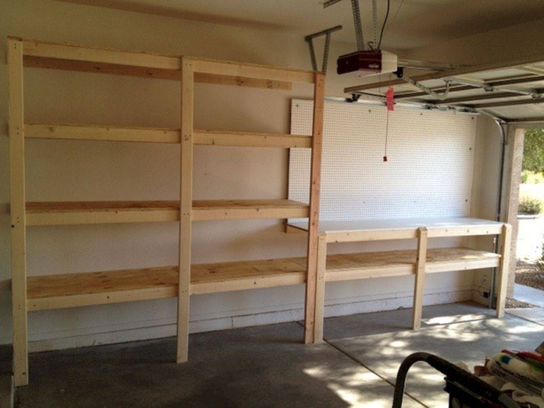 Деревянный стеллаж в гараж фото