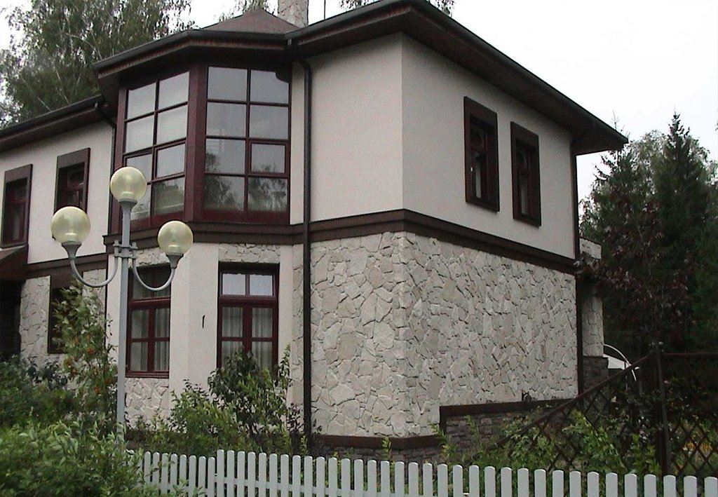 Варианты отделки фасадов домов современными материалами
