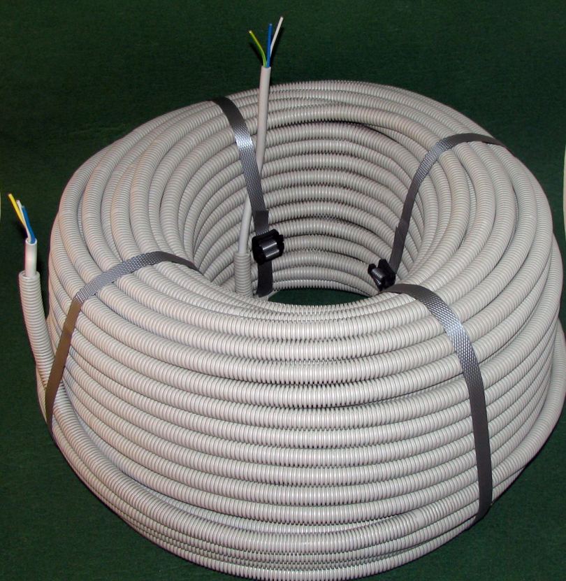 Гофрированная труба для прокладки проводов — конструкция и применение