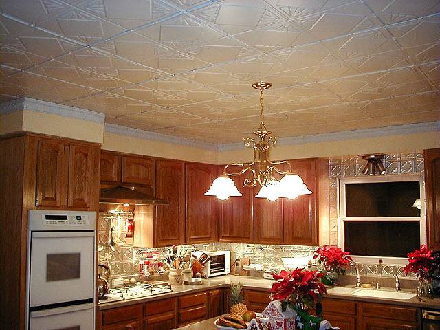 Из чего сделать потолок на кухне