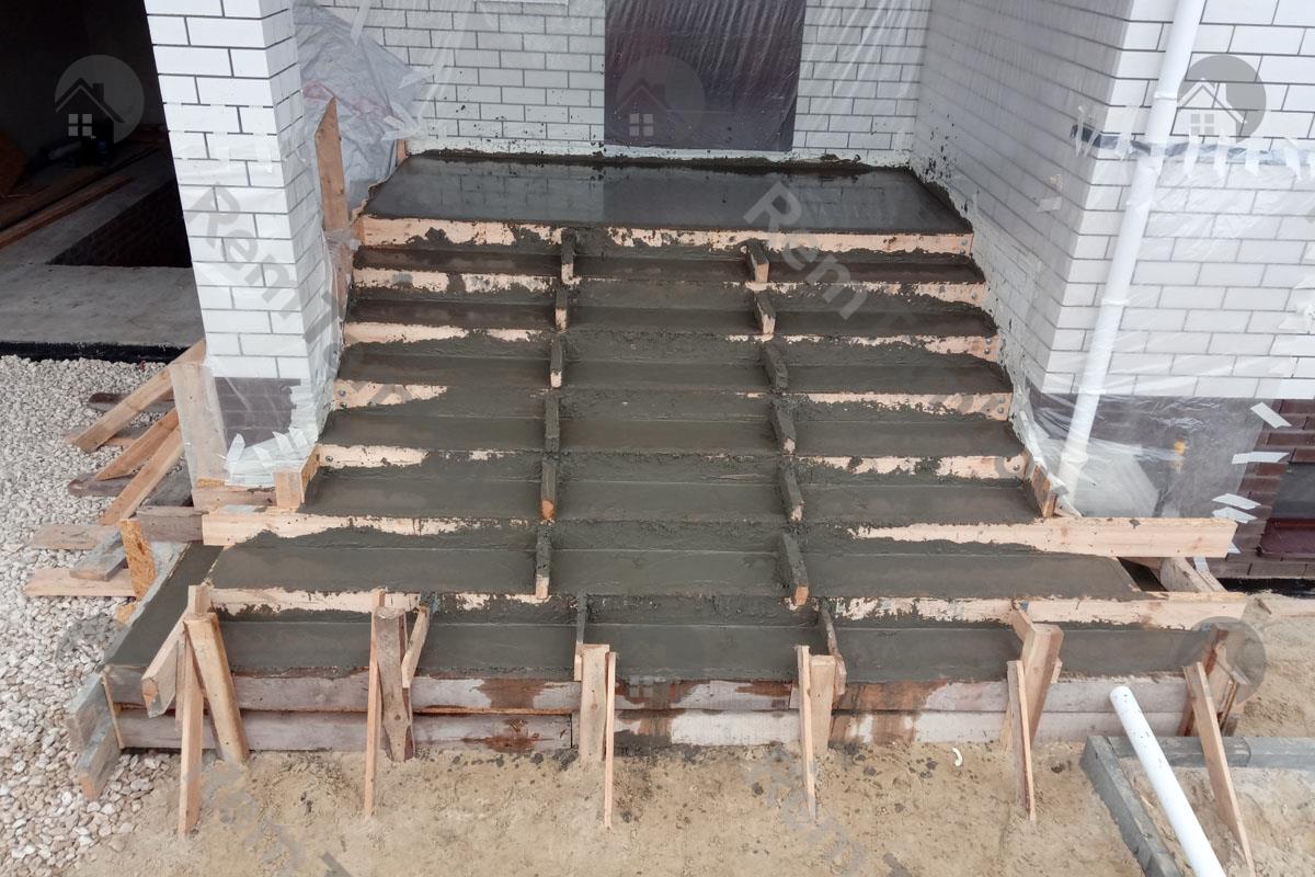 Как сделать бетонное крыльцо в частном доме своими руками