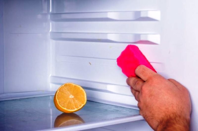 Запах в холодильнике как избавиться: избавляемся от запаха народными средствами
