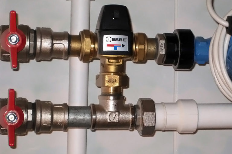 Принцип работы трехходового клапана в системе отопления