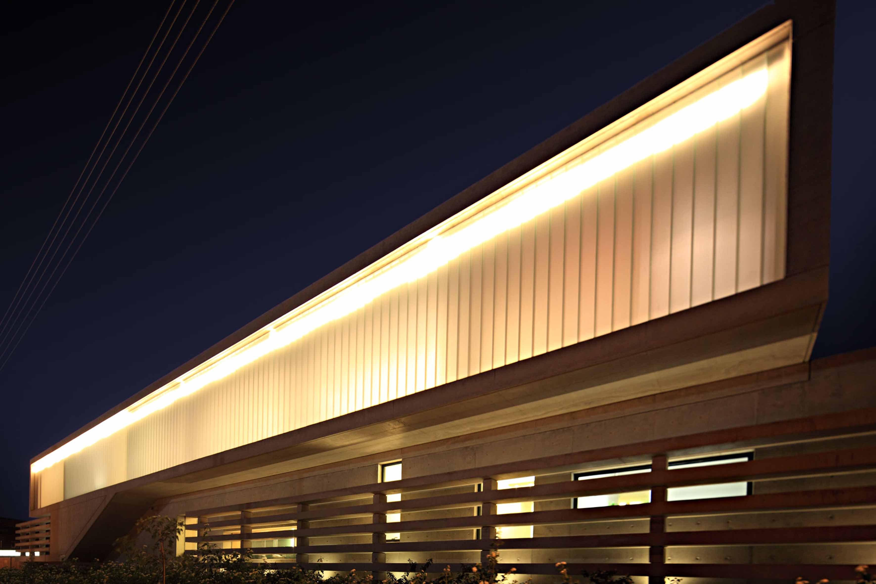 Hybrid lighting. Архитектурный светильник UDL-01-7 Fontana. Подсветка фасада. Архитектурная подсветка. Светодиодная подсветка фасада.