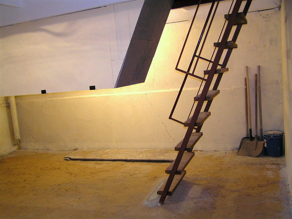 Как сделать лестницу в подвал собственноручно