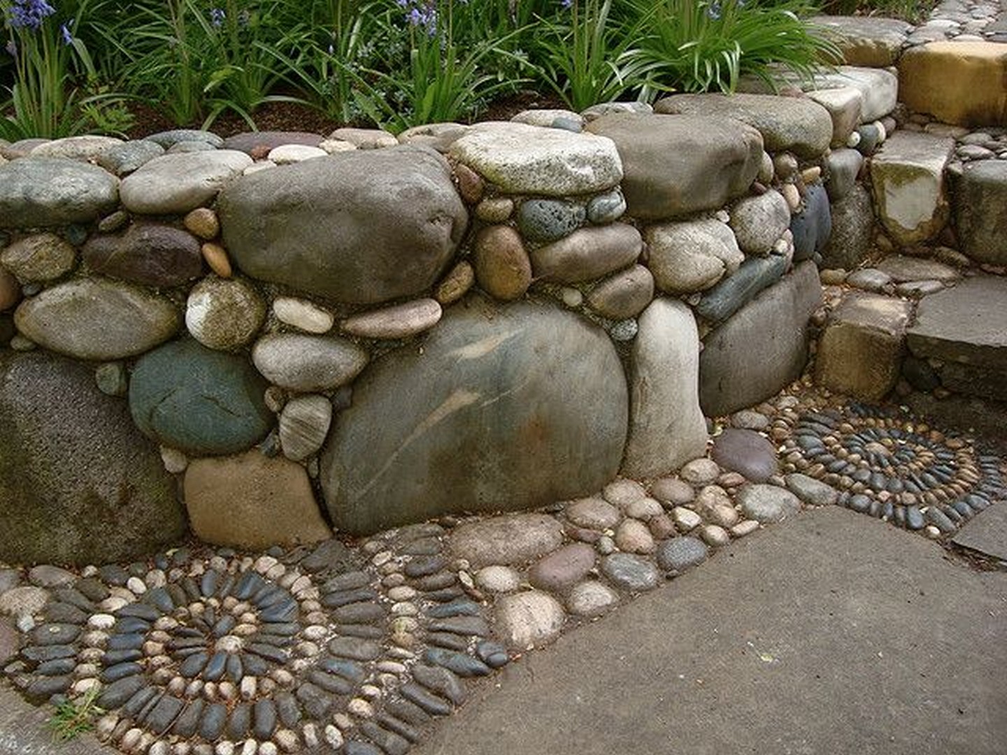 Самостоятельное строительство каменного забора — разновидности камней