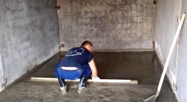 Самостоятельное выравнивание бетонных полов гаража: инструкция