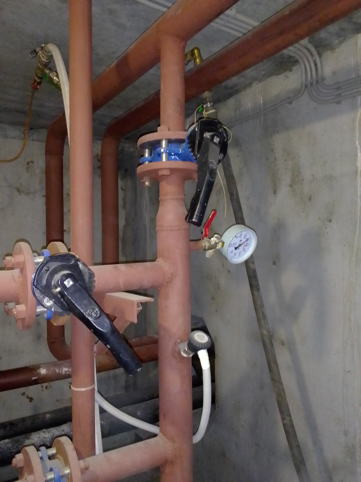 Опрессовка системы отопления и водоснабжения