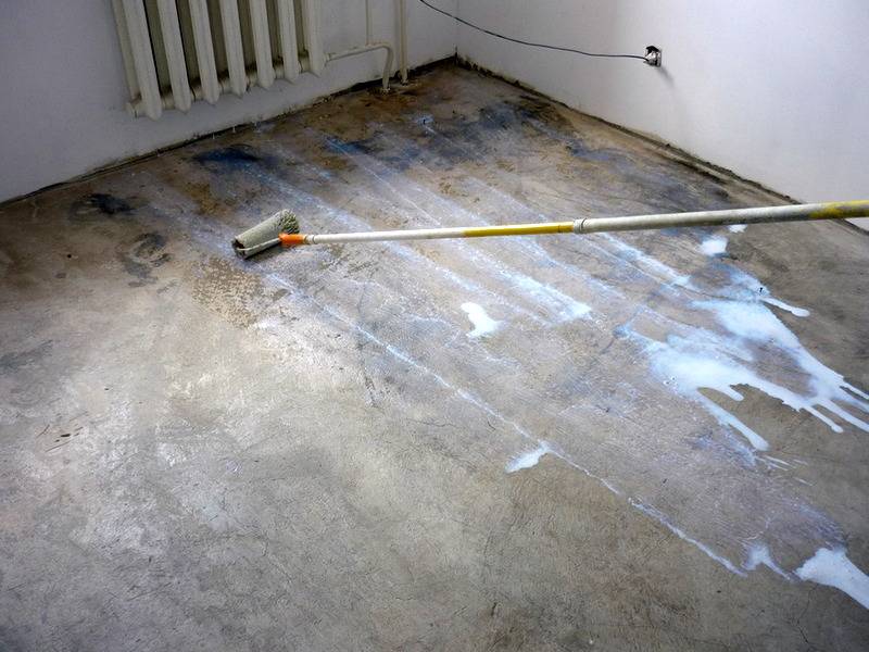 Самостоятельное выравнивание бетонных полов гаража: инструкция