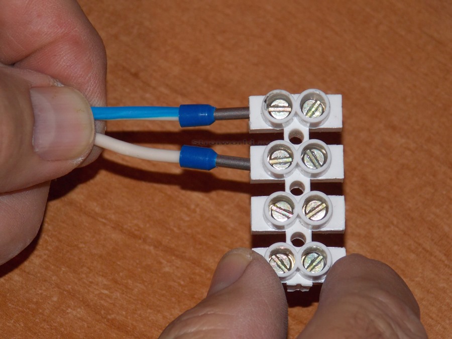 Как соединить провода с помощью зажимов — винтовые и прокалывающие
