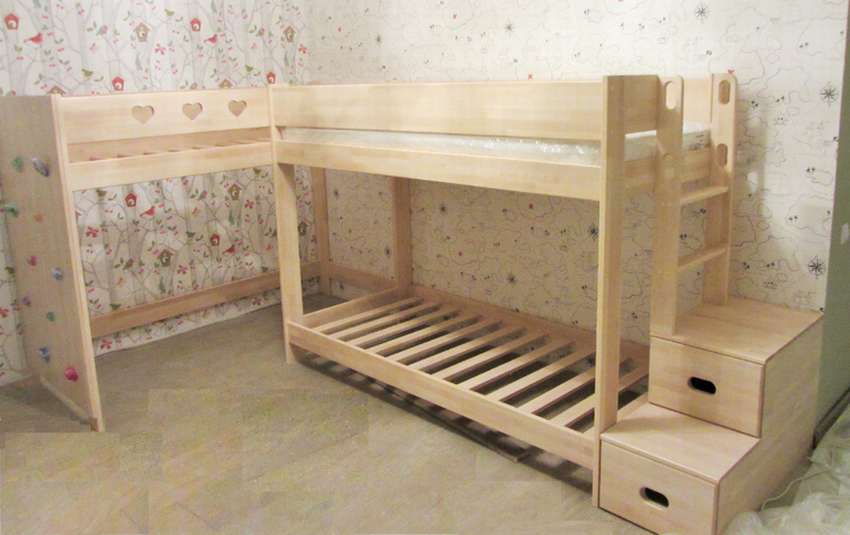 Двухэтажные кровати для детей