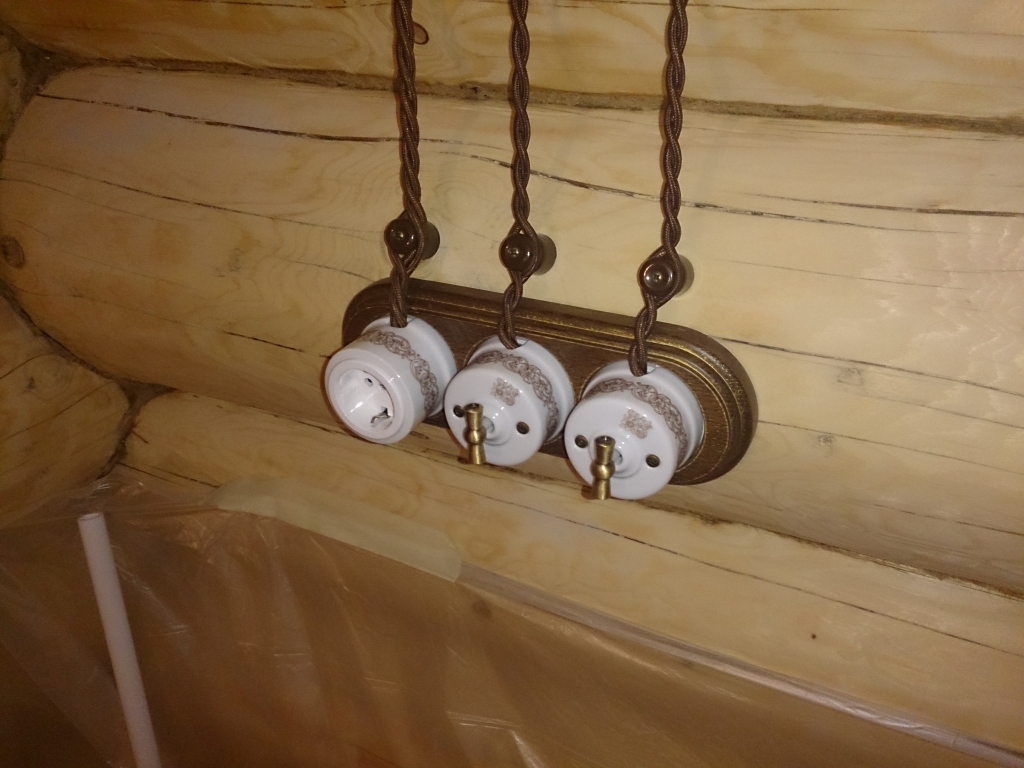 Электропроводка под старину в деревянном доме