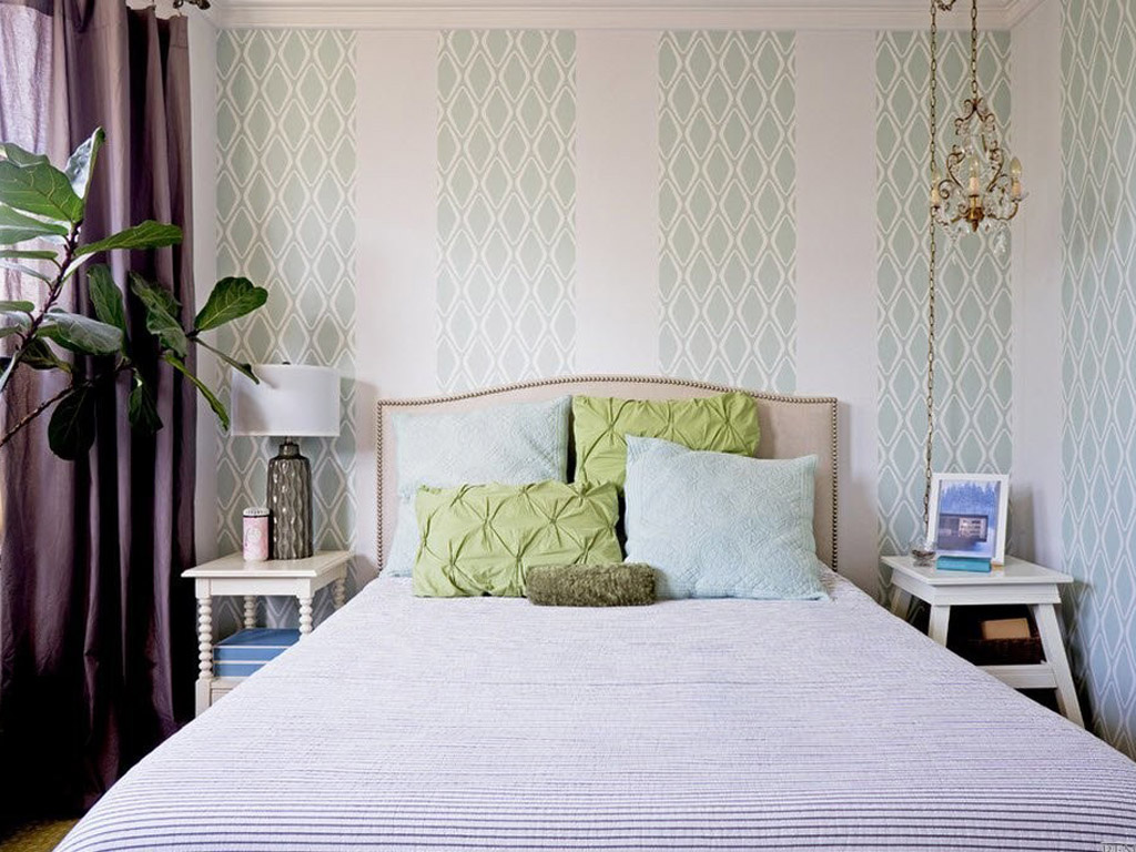 Какие обои выбрать в спальню: рекомендации, какой лучше подобрать цвет и материал обоев