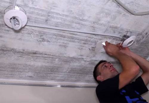 Как сделать натяжной потолок