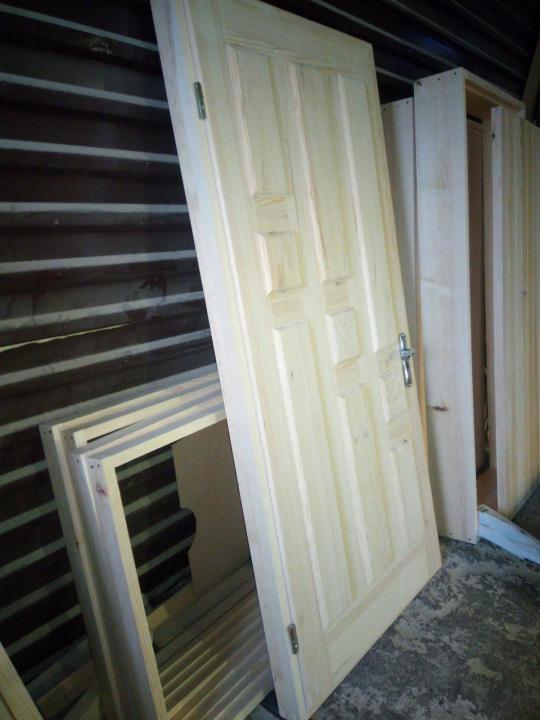Двери входные деревянные утепленные: иллюстрированный процесс, как утеплить входную деревянную дверь
