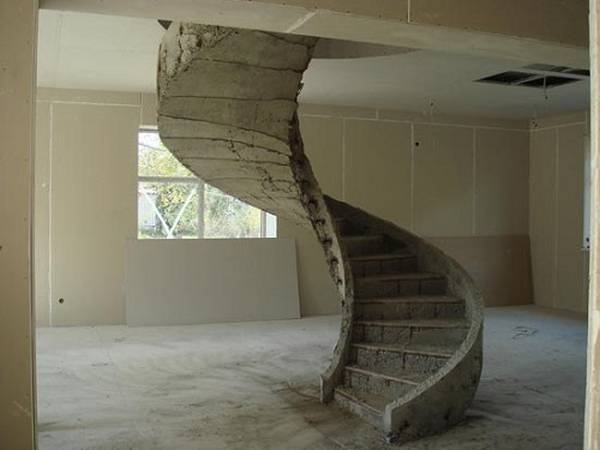 Чем отделать бетонную лестницу в частном доме